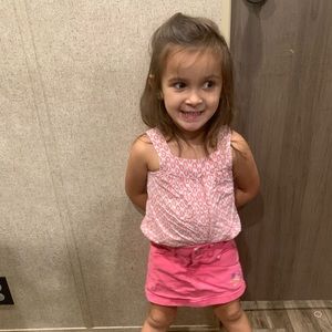 My favorite pink skirt - 3t